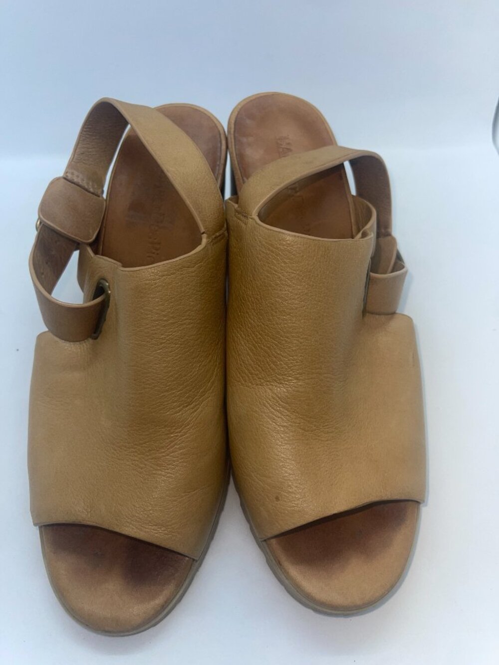 L’Amour des Pieds Quenton soft Leather Peep-Toe Block Heel Sandals 81/2